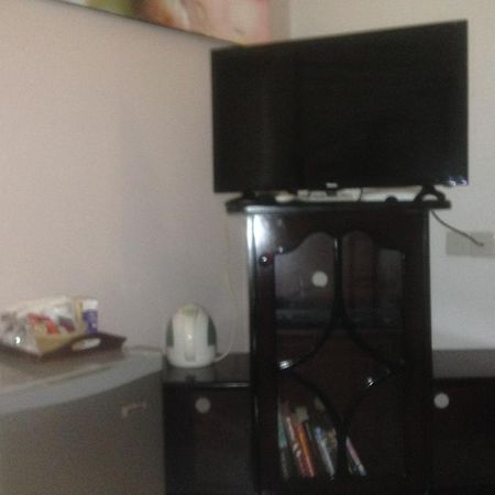 Fire Dragon Hideaway Hotel Негомбо Екстериор снимка