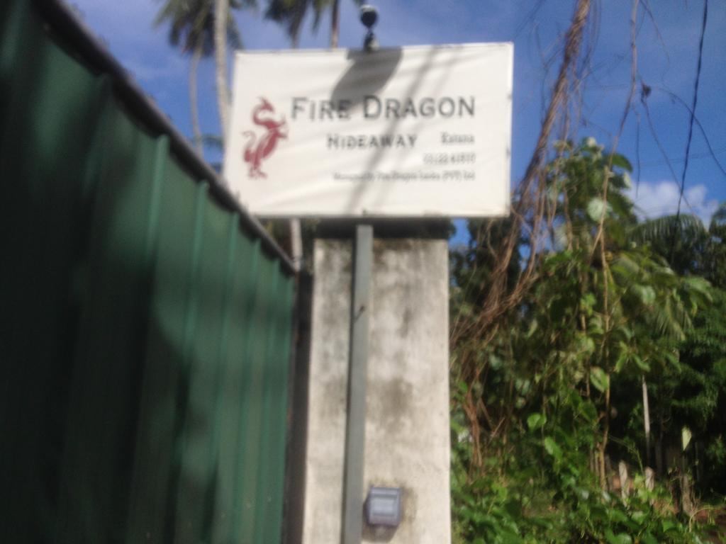 Fire Dragon Hideaway Hotel Негомбо Екстериор снимка